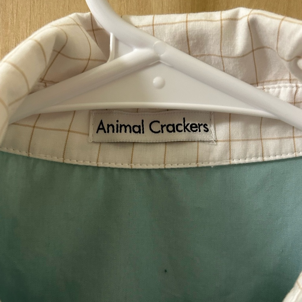 Animal Crackers Space Talk Berlin Buttondown Top Contrast Graph Print Pocket  S - Picture 5 of 6